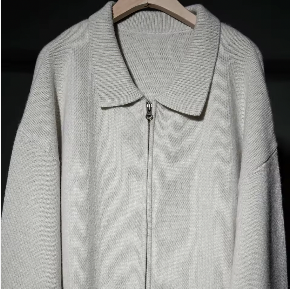 Elegant Cashmere Vest with Collar